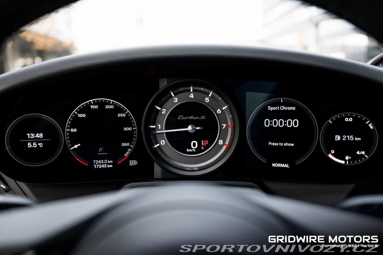 2021 Porsche 911 - 6