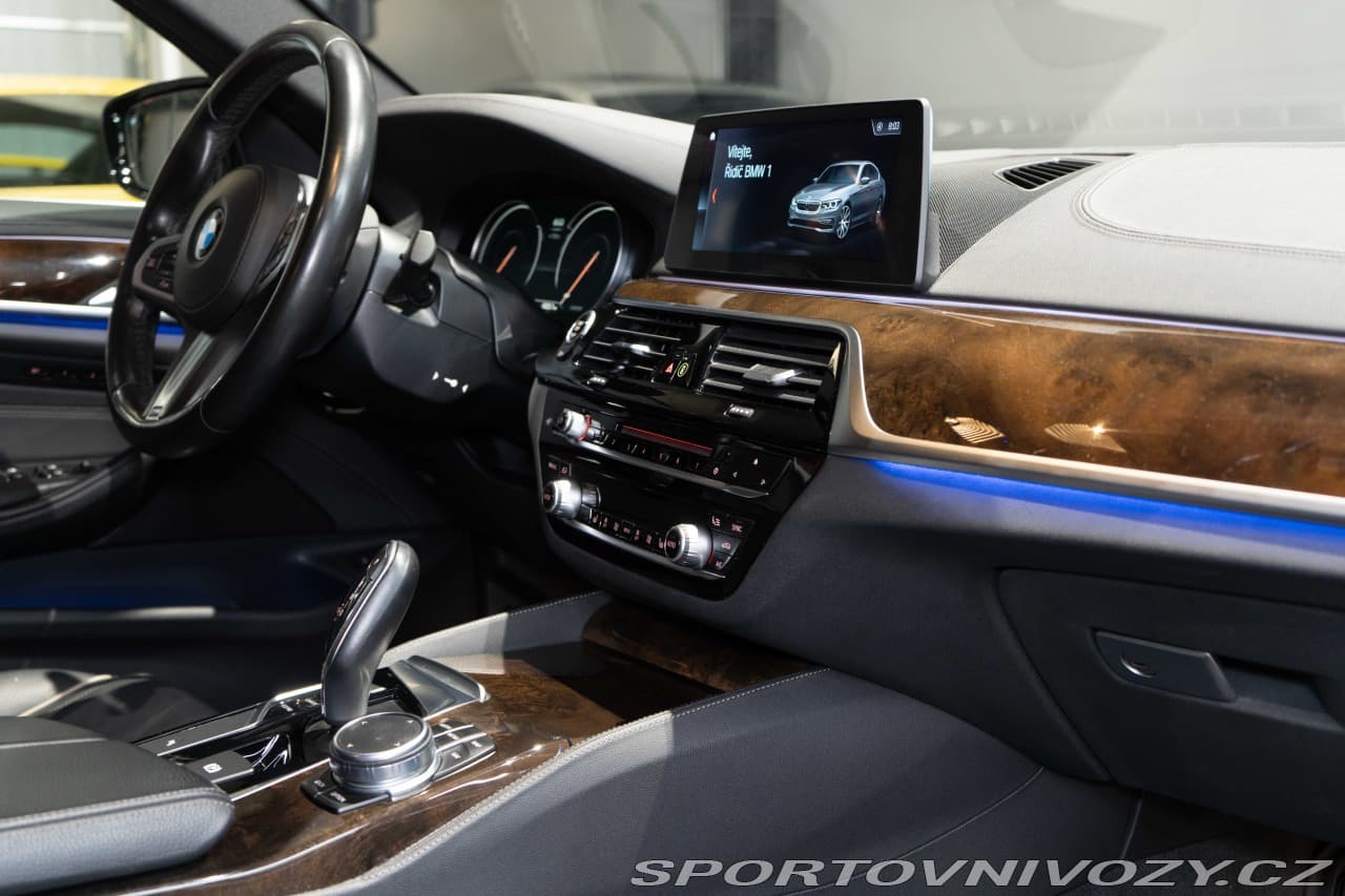 2017 BMW 5-SERIES - 13