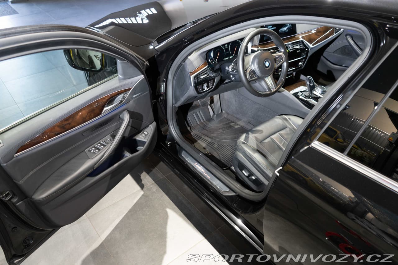 2017 BMW 5-SERIES - 16