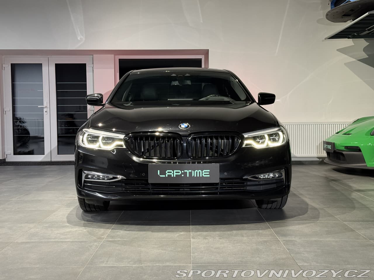 2017 BMW 5-SERIES - 18