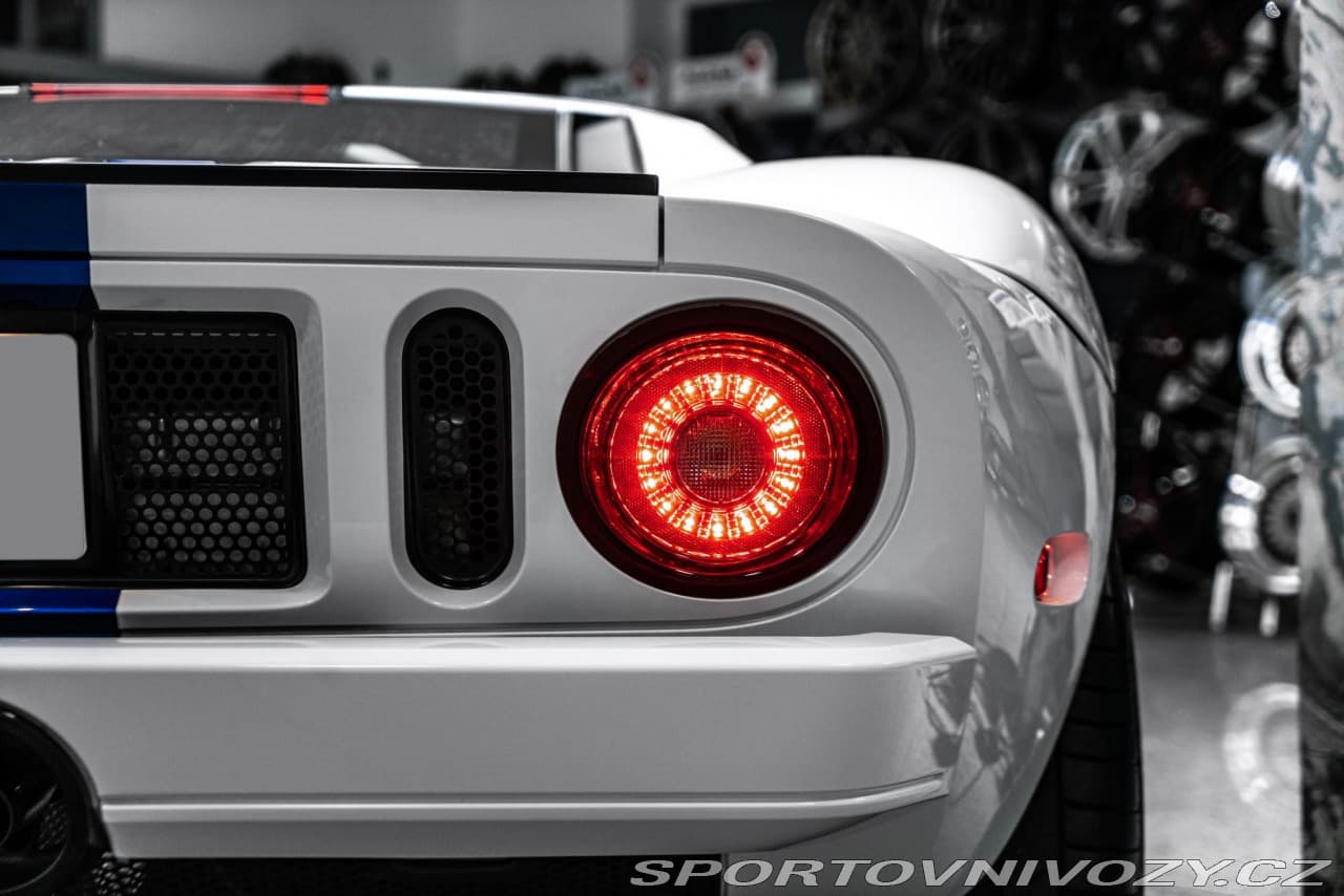 2005 Ford Gt - 11