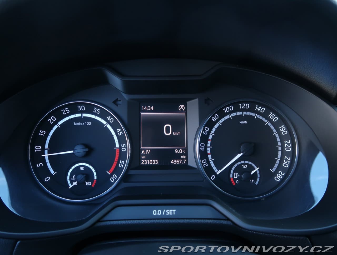 2015 Škoda Octavia - 11