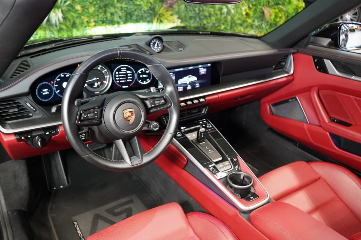 2021 Porsche 911 - 11