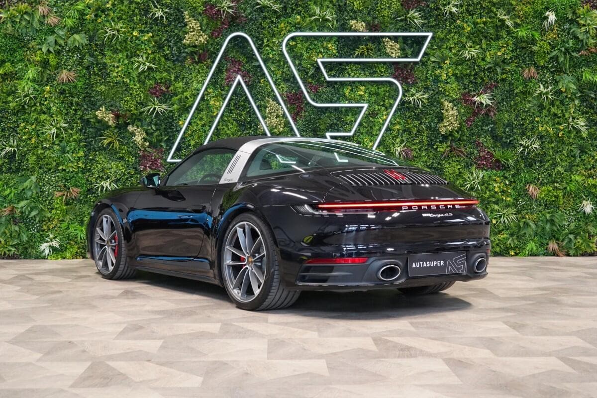 2021 Porsche 911 - 5