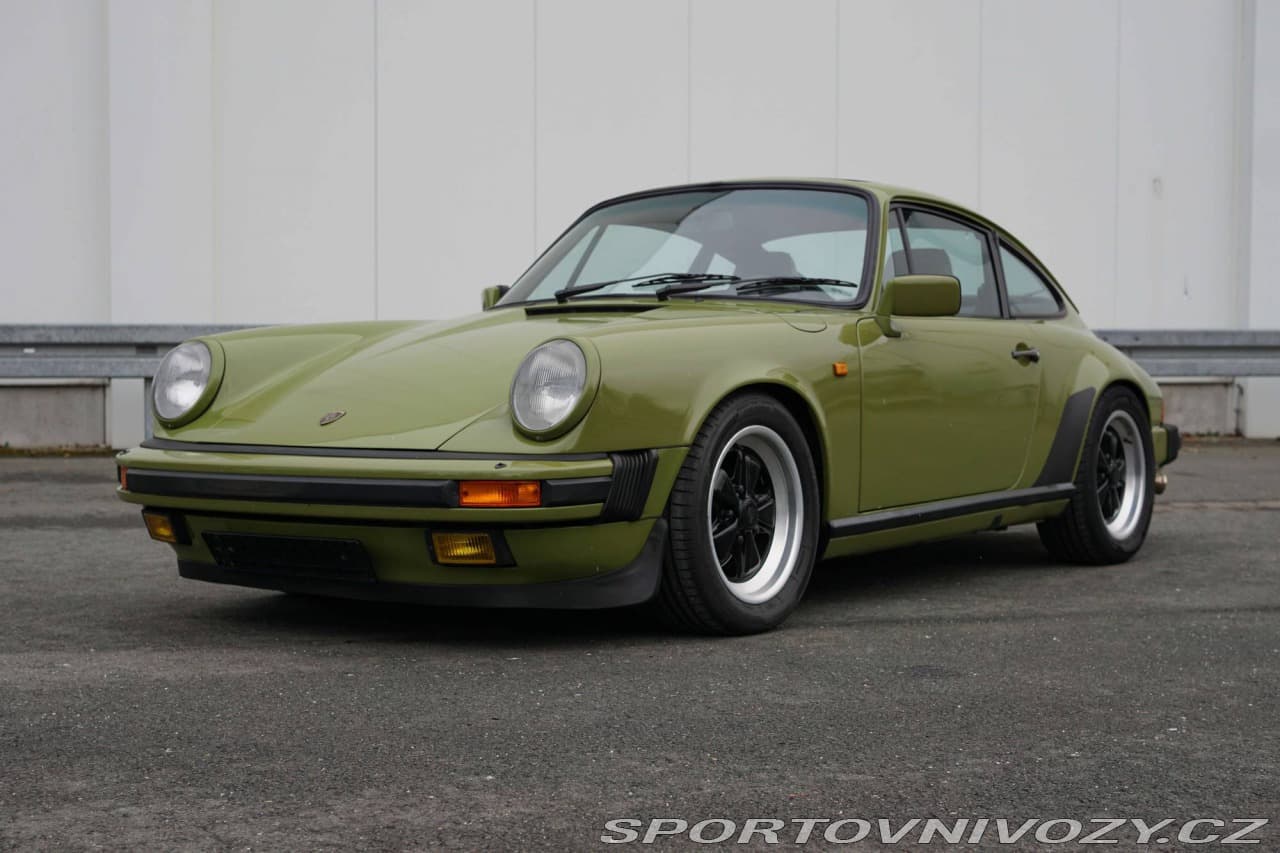 1985 Porsche 911 - 13