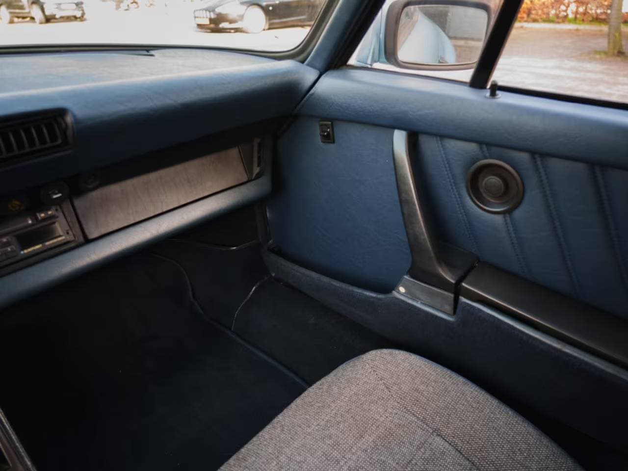 1982 Porsche 911 - 20