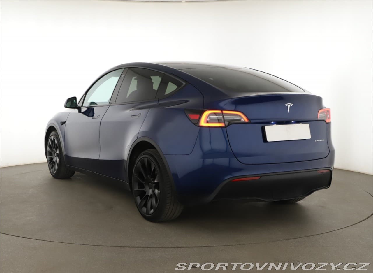 2021 Tesla Model Y - 4
