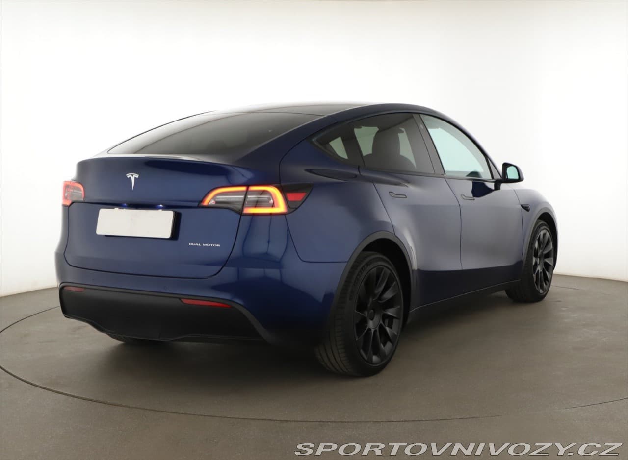 2021 Tesla Model Y - 5
