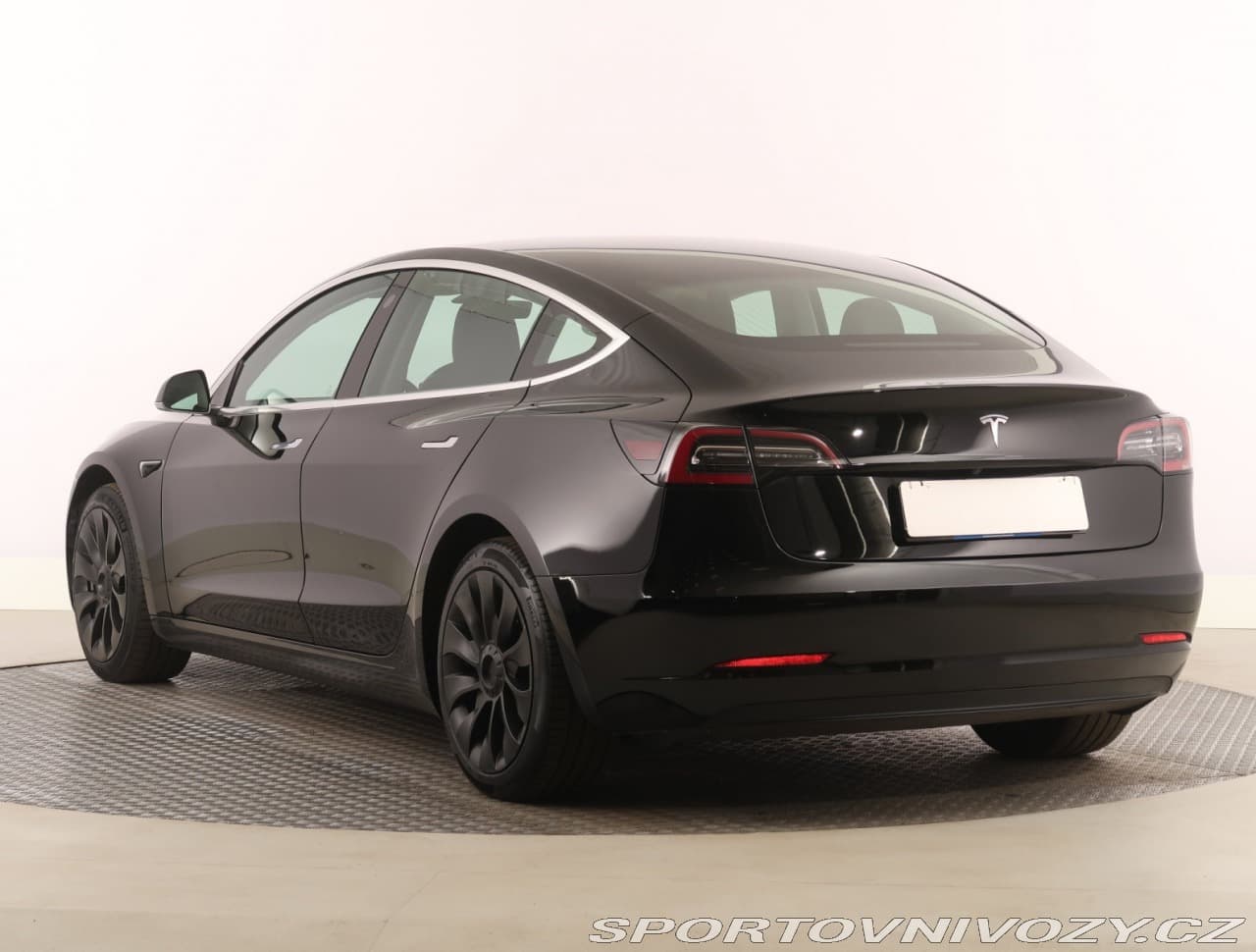 2020 Tesla Model 3 - 4