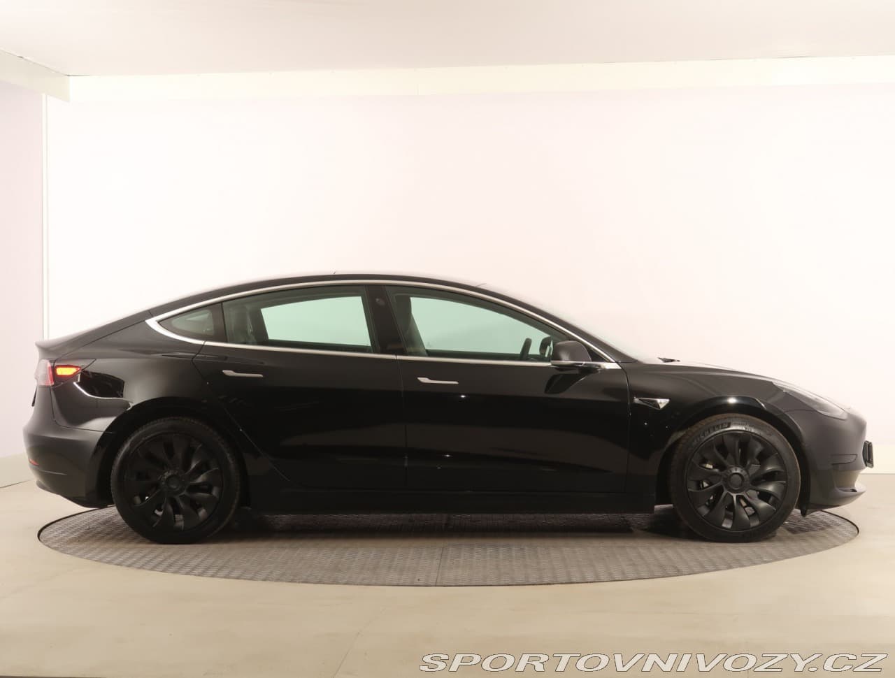 2020 Tesla Model 3 - 6