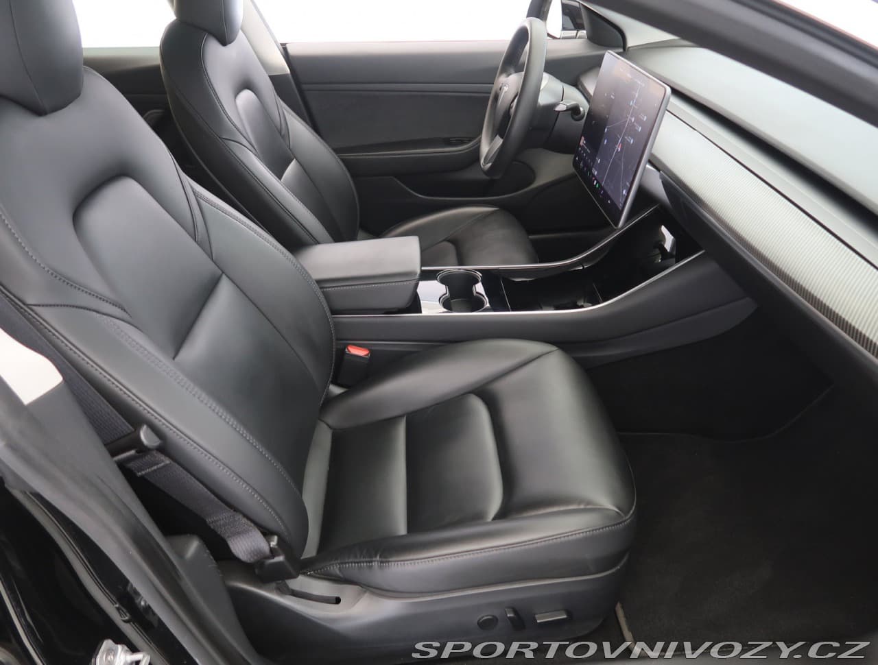 2020 Tesla Model 3 - 9