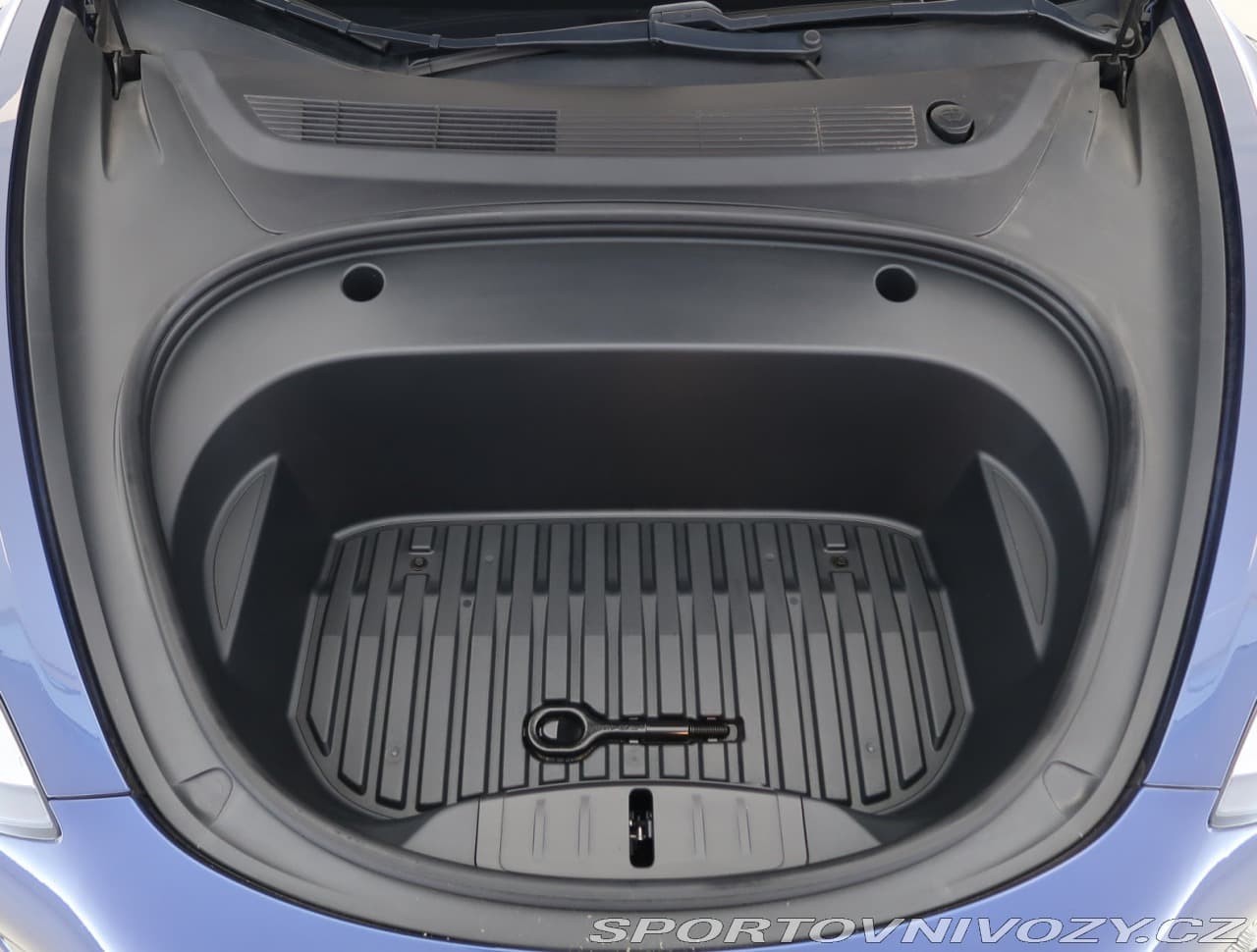 2020 Tesla Model 3 - 15