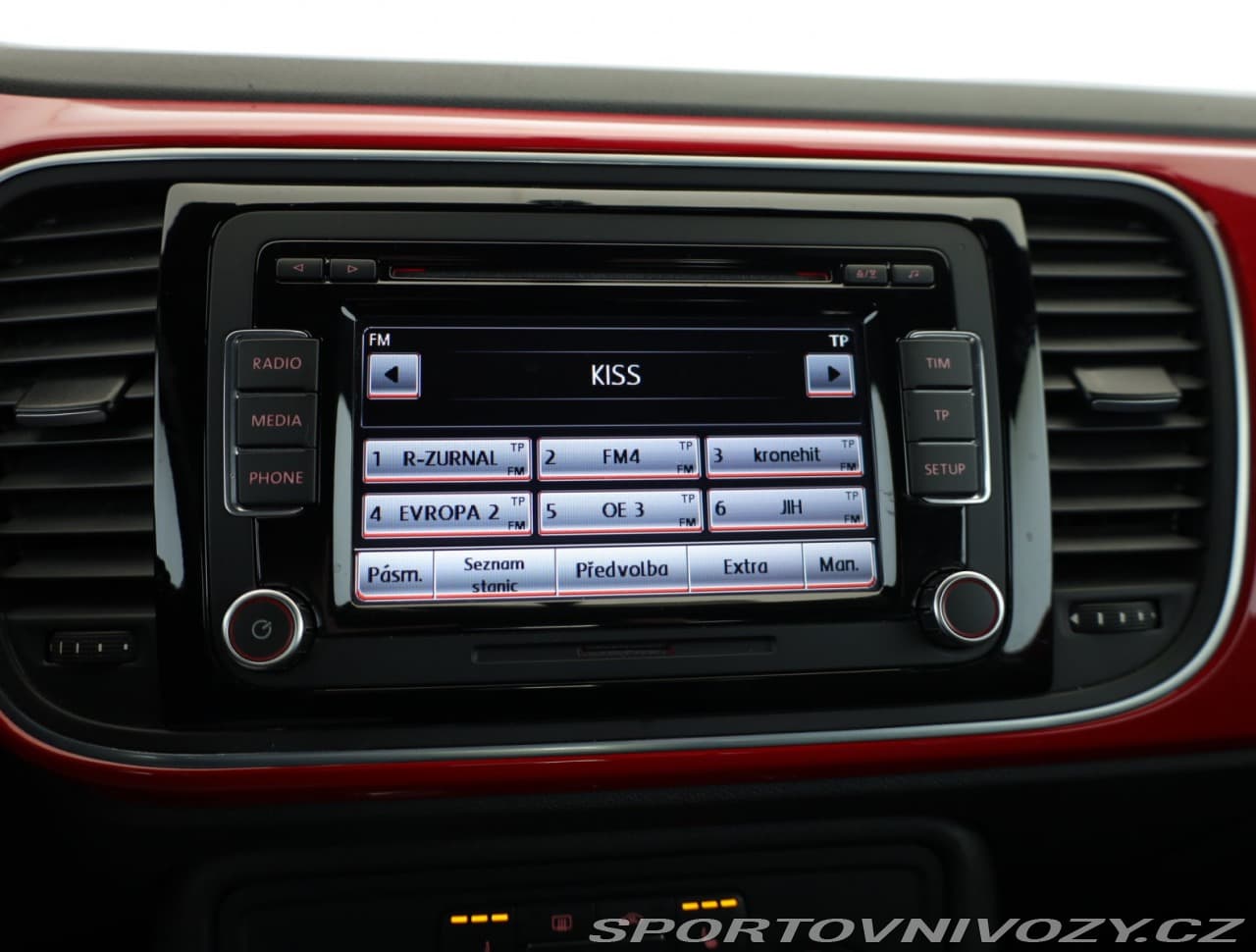 2012 Volkswagen Beetle - 10