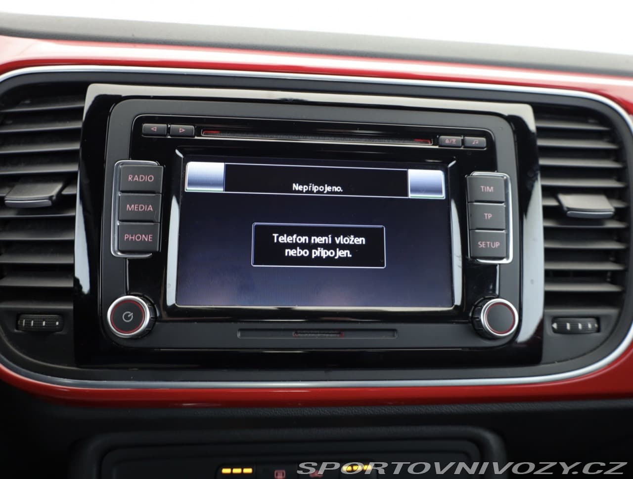 2012 Volkswagen Beetle - 12