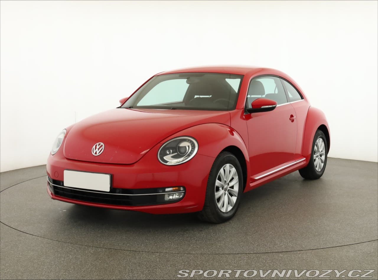 2012 Volkswagen Beetle - 2