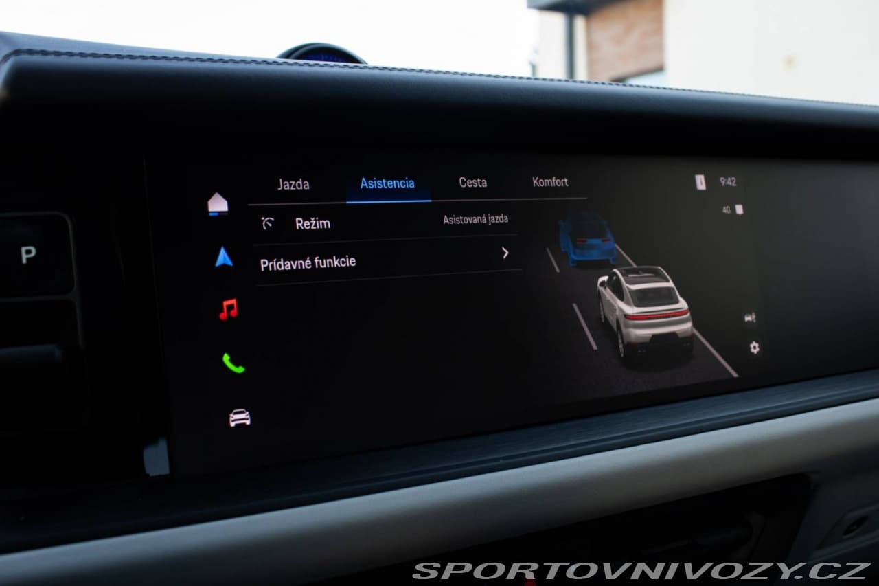 2025 Porsche Cayenne - 11