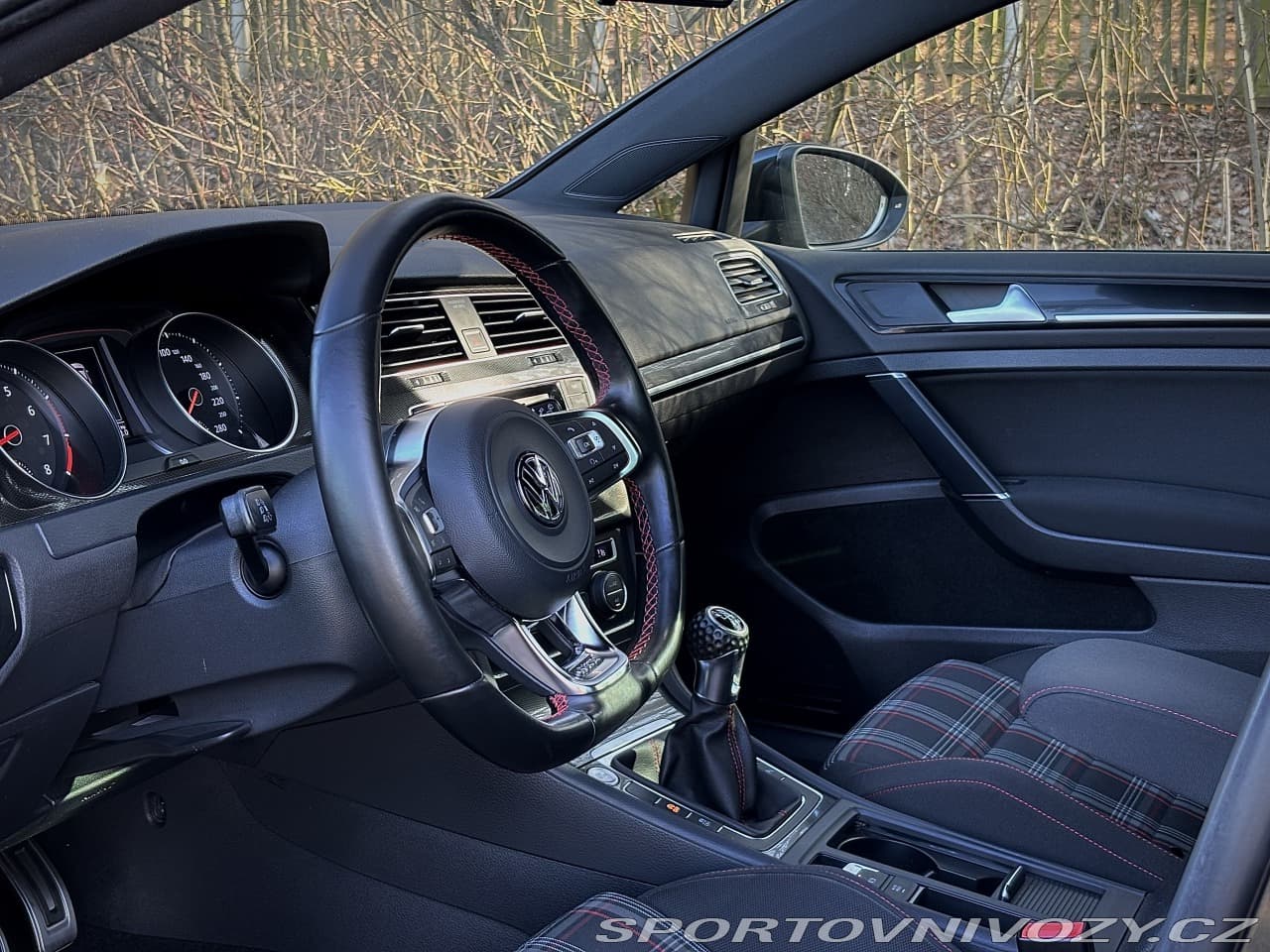 2014 Volkswagen Golf - 4