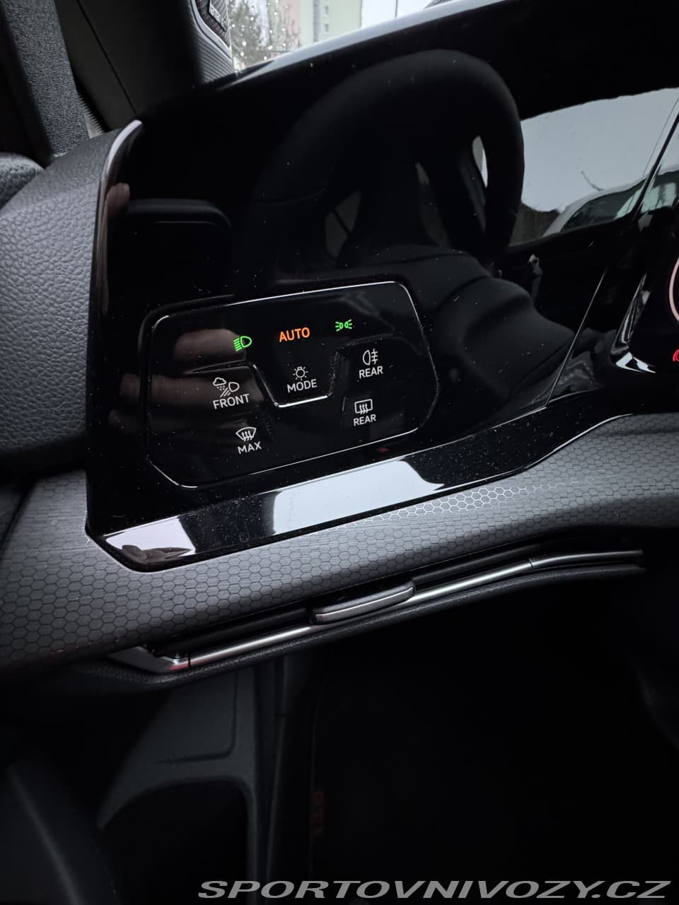 2022 Volkswagen Golf - 14