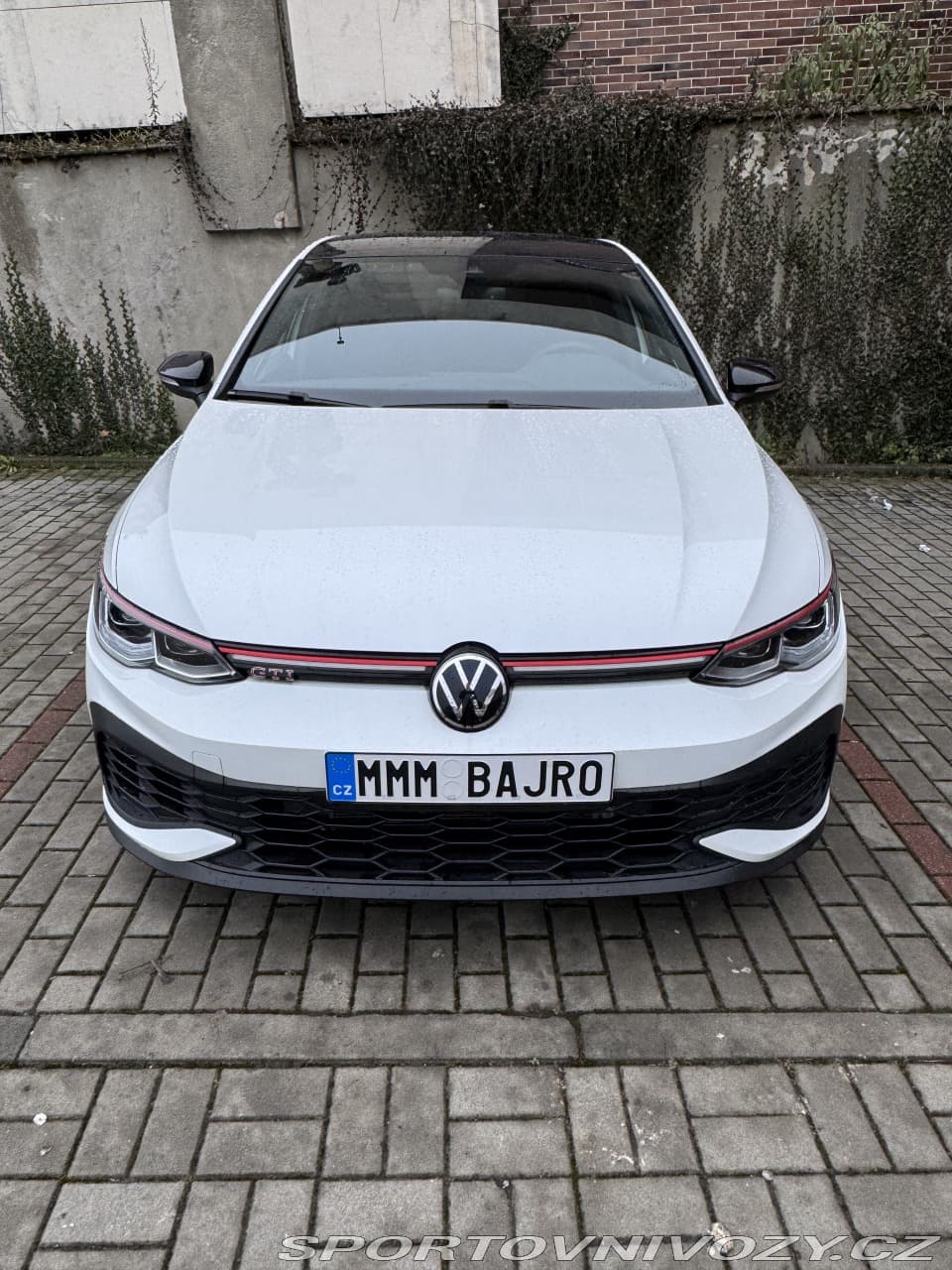 2022 Volkswagen Golf - 2