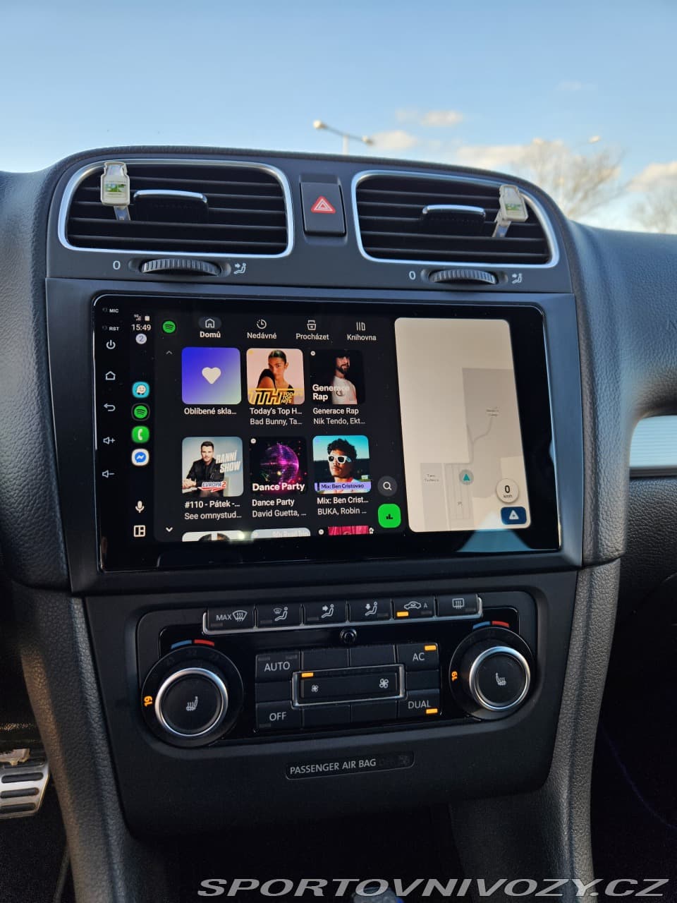 2011 Volkswagen Golf - 17