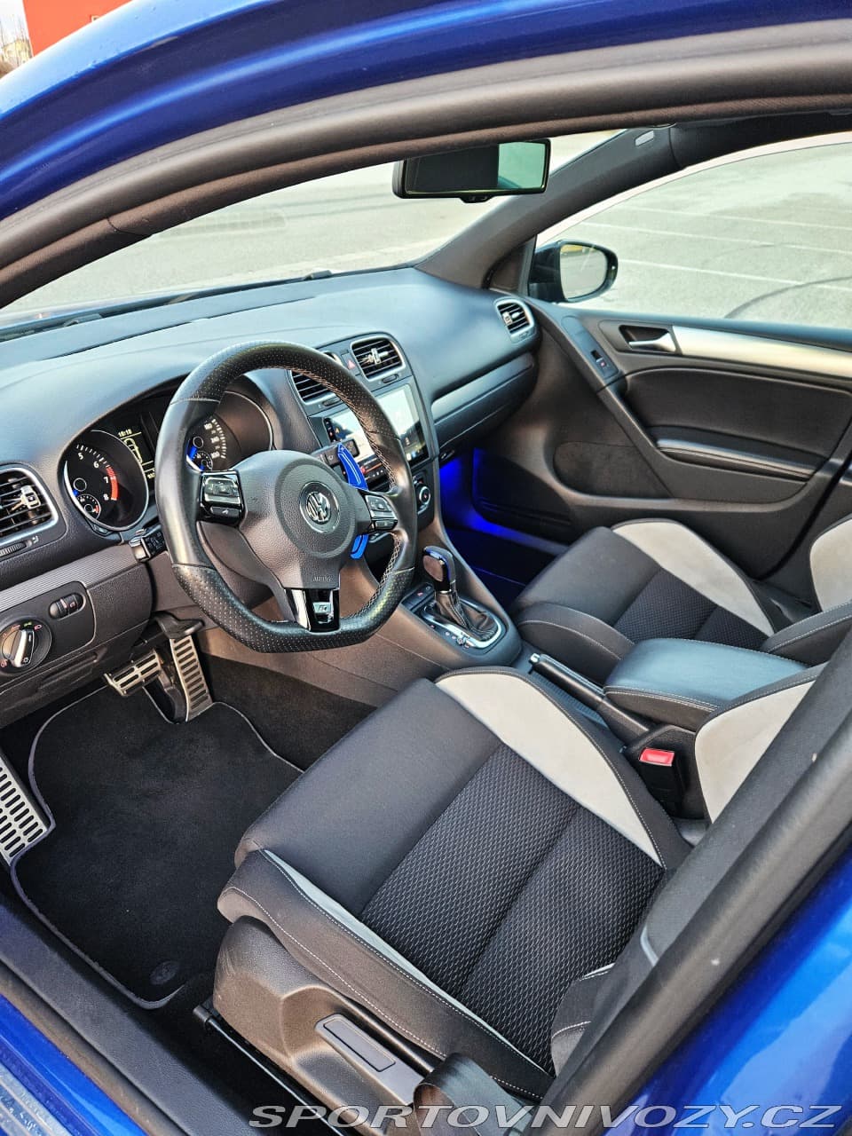 2011 Volkswagen Golf - 4