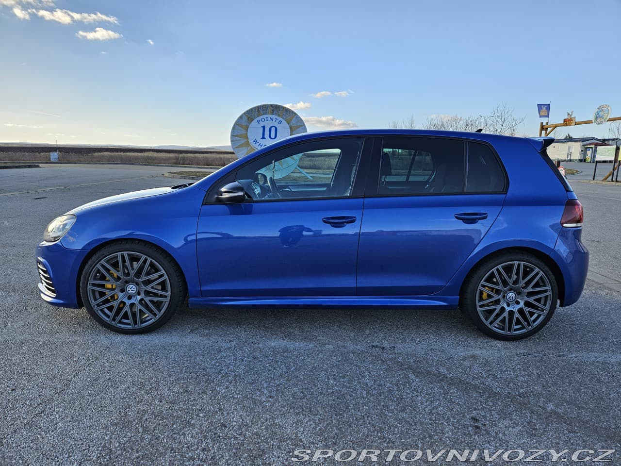 2011 Volkswagen Golf - 9