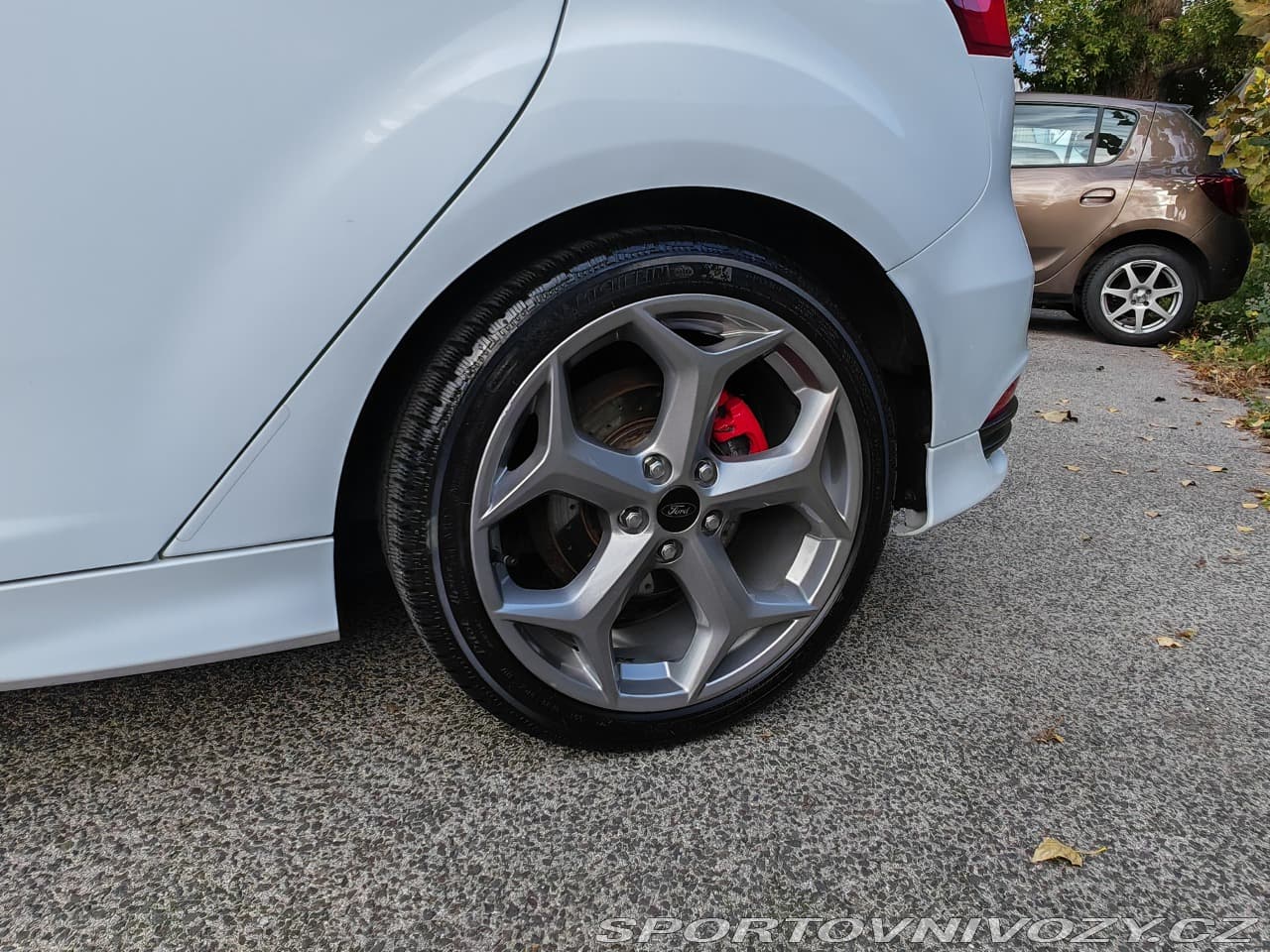 2017 Ford Focus - 16