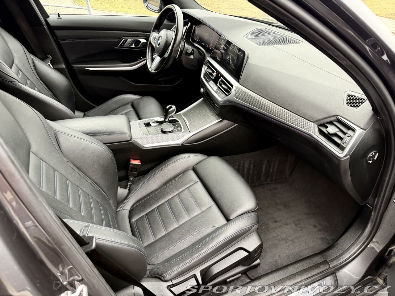 2022 BMW 3-Series - 12