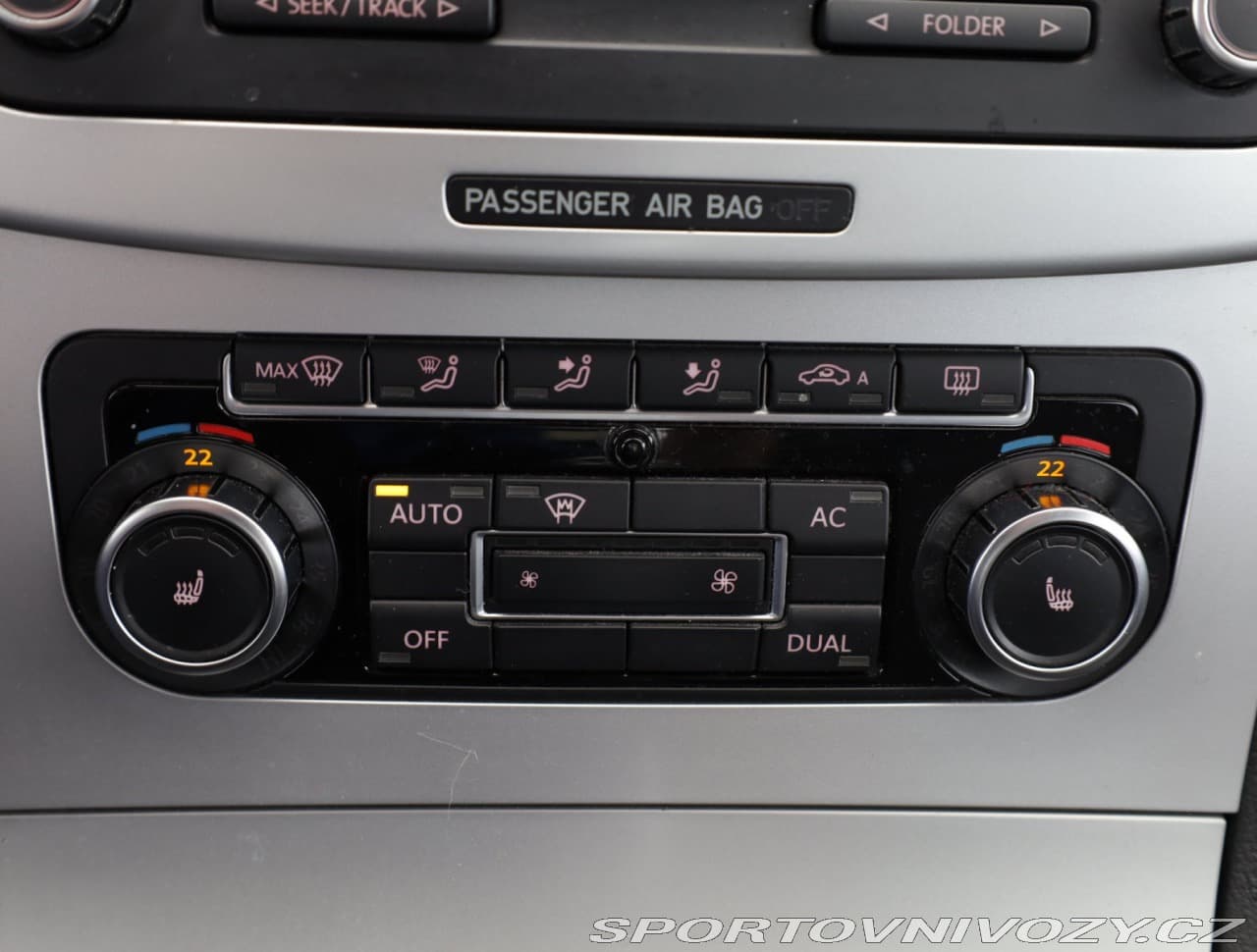 2010 Volkswagen Passat Cc - 12