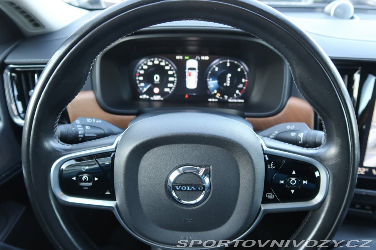 2018 Volvo S90 - 18