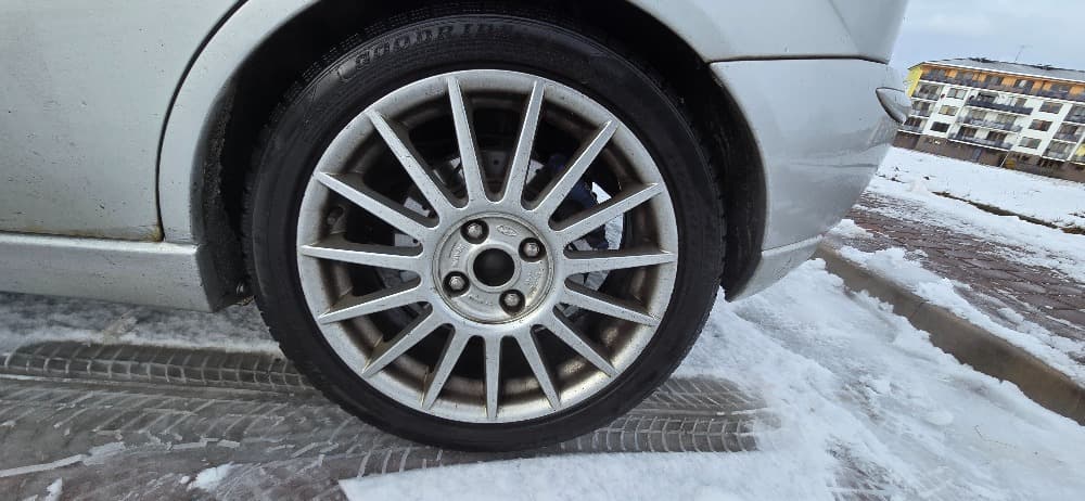 2002 Ford Focus - 14