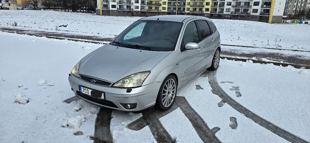 2002 Ford Focus - 4