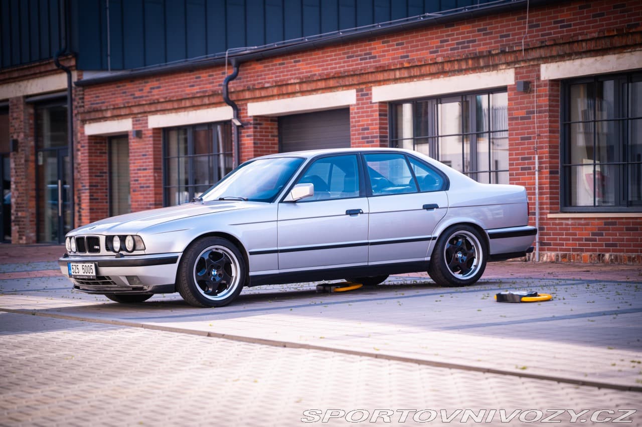 1992 BMW M5 - 2