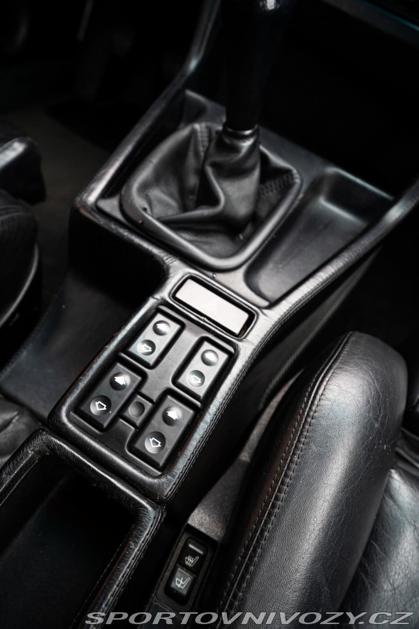 1992 BMW M5 - 7