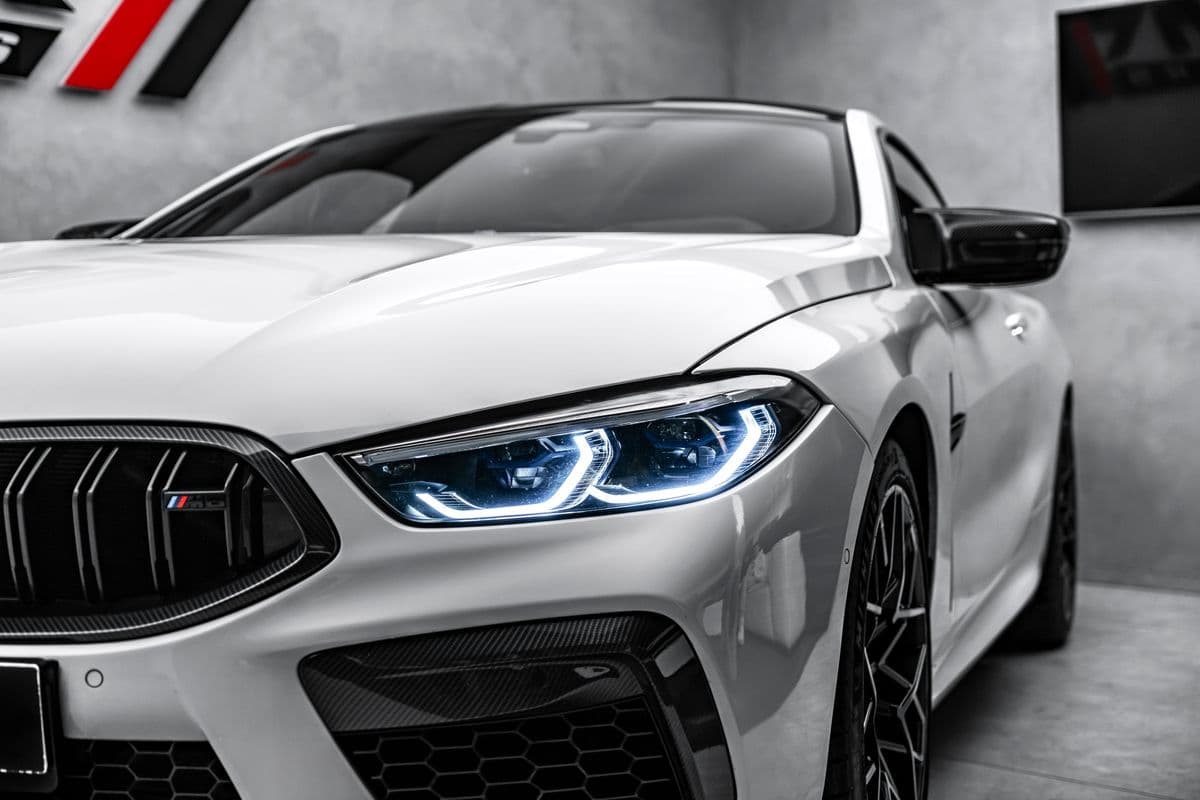 2020 BMW M8 - 9