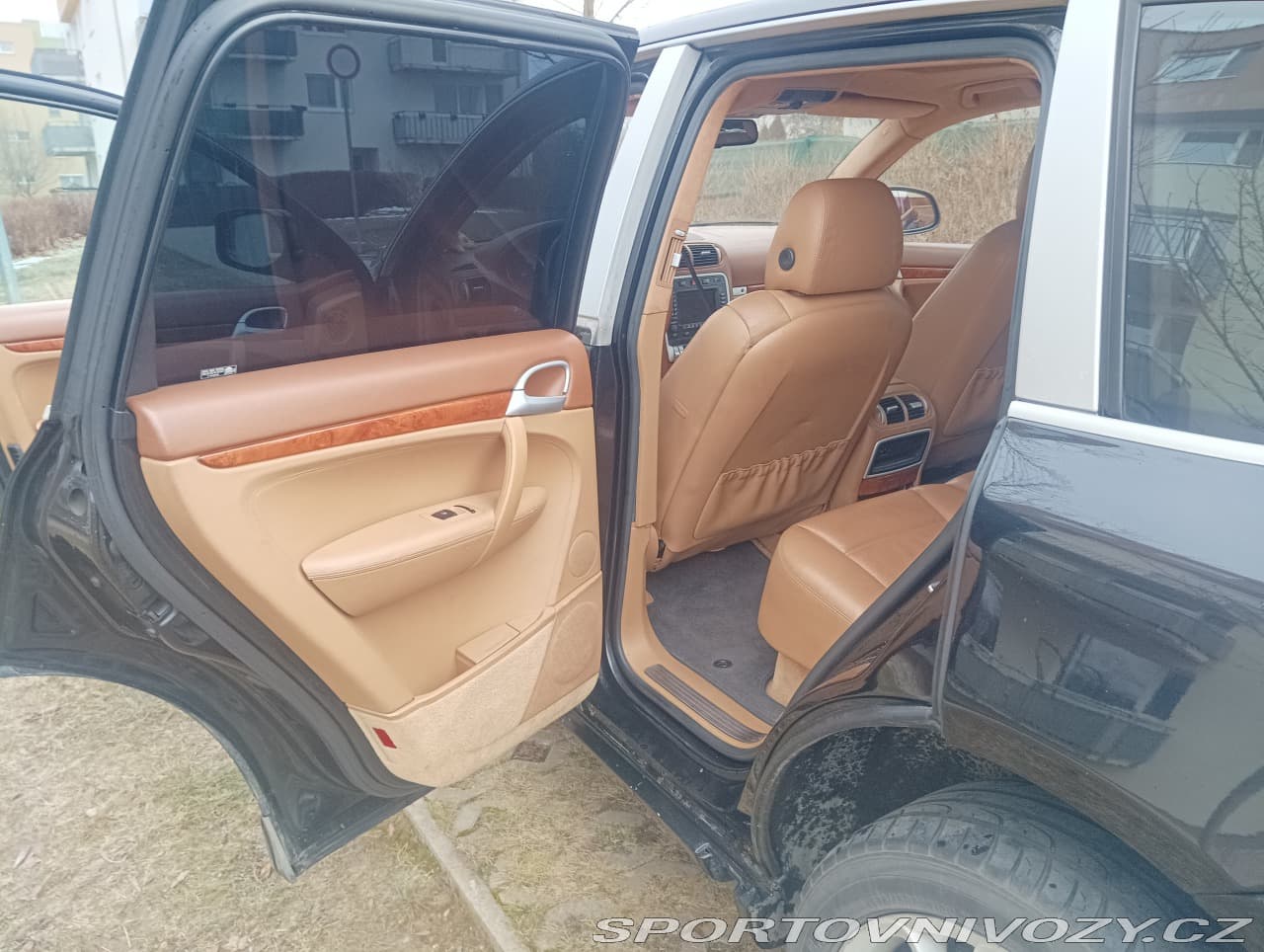 2004 Porsche Cayenne - 28