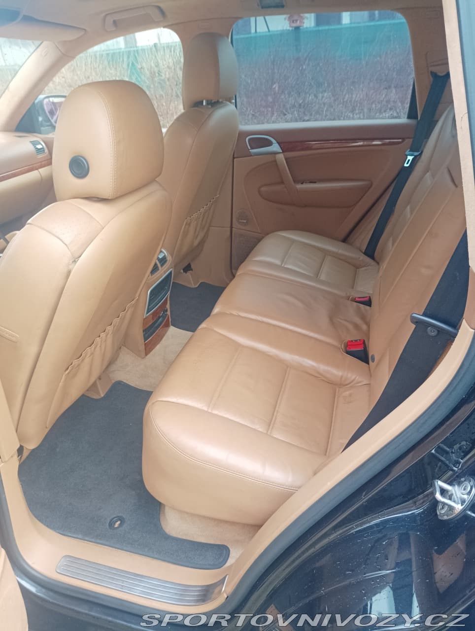 2004 Porsche Cayenne - 31