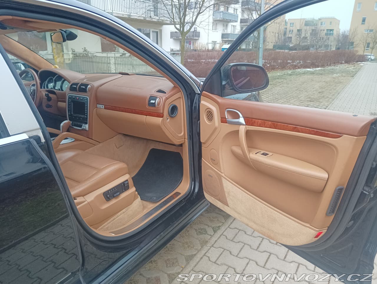 2004 Porsche Cayenne - 43