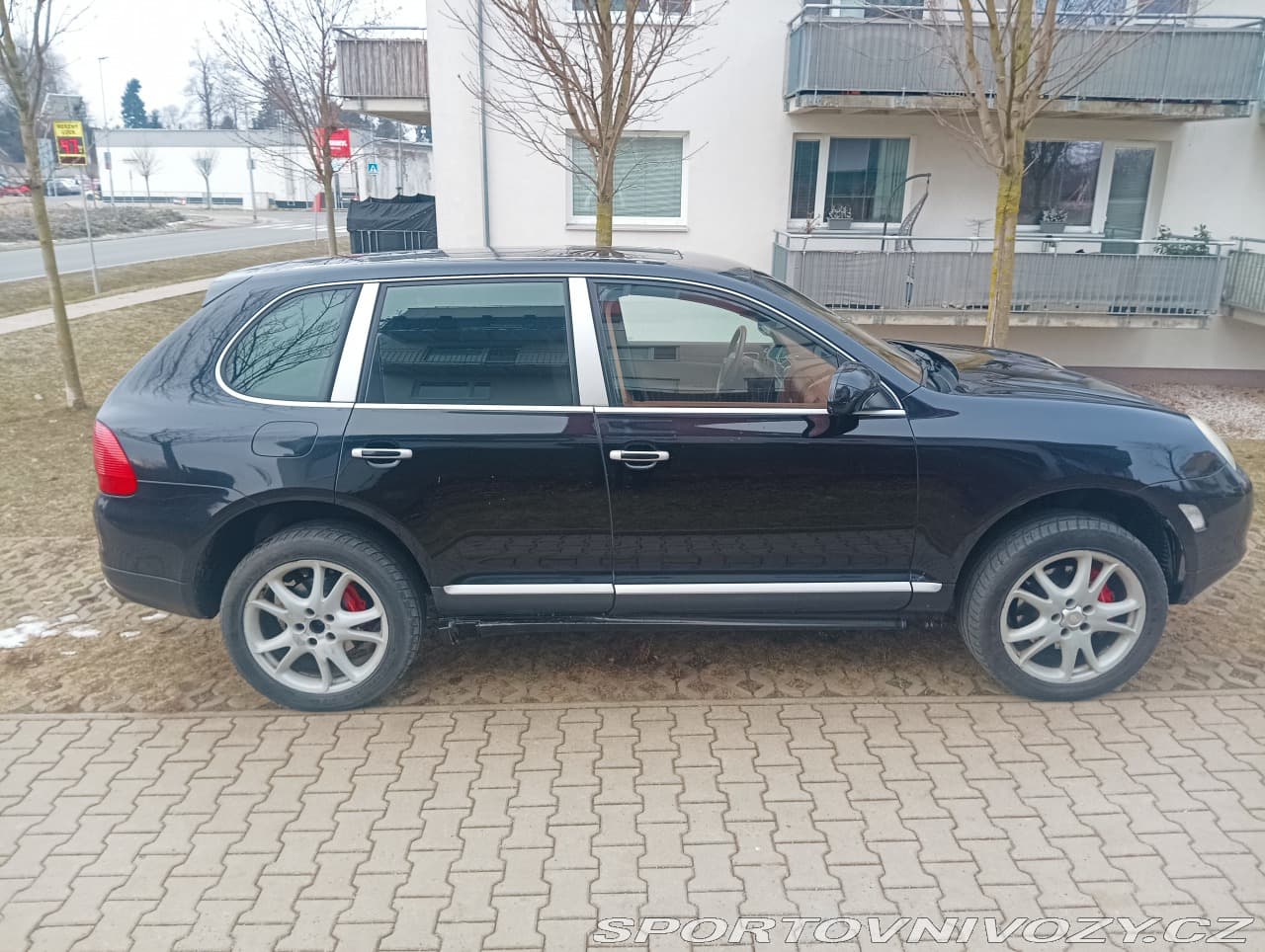 2004 Porsche Cayenne - 7