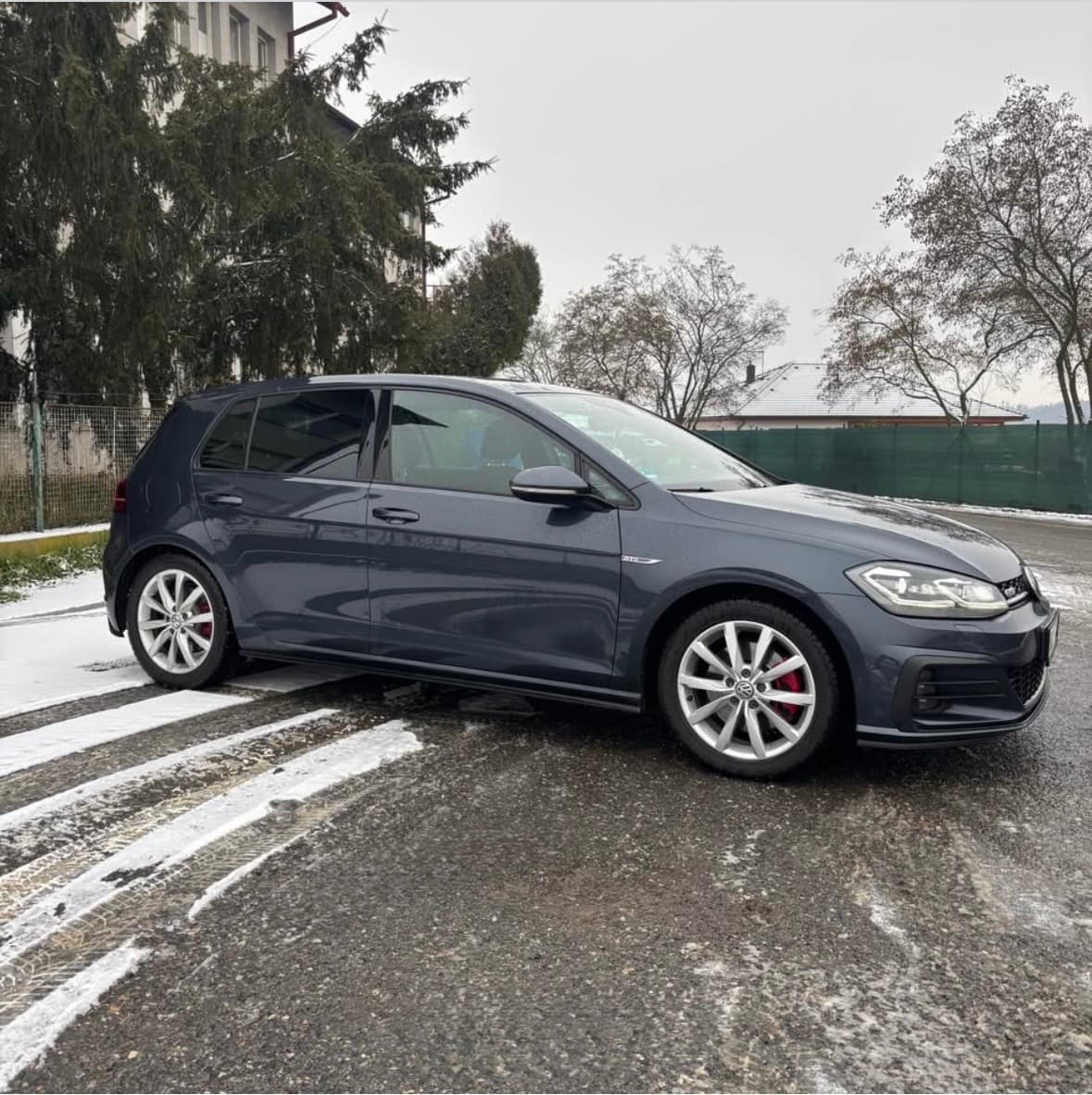 2018 Volkswagen Golf - 3