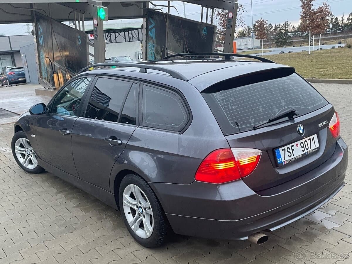 BMW 3-Series - 15