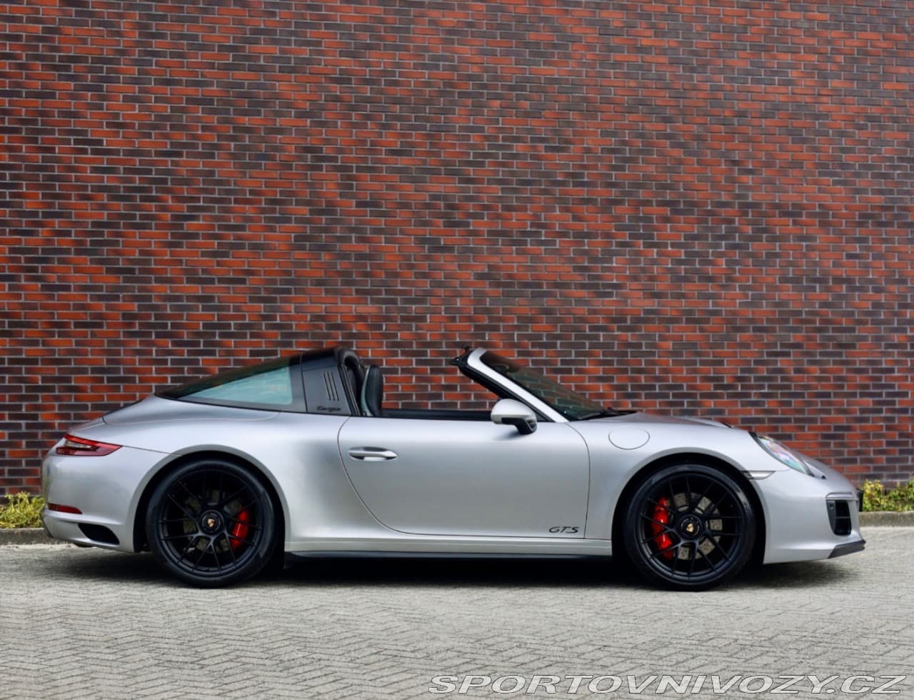 2018 Porsche 911 - 10