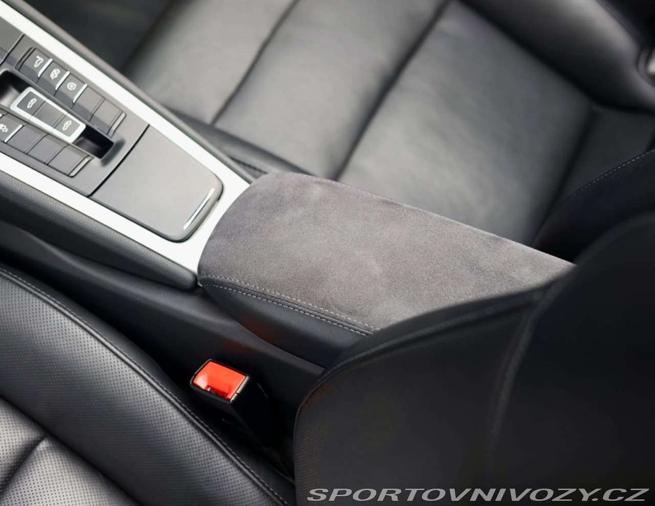 2018 Porsche 911 - 20