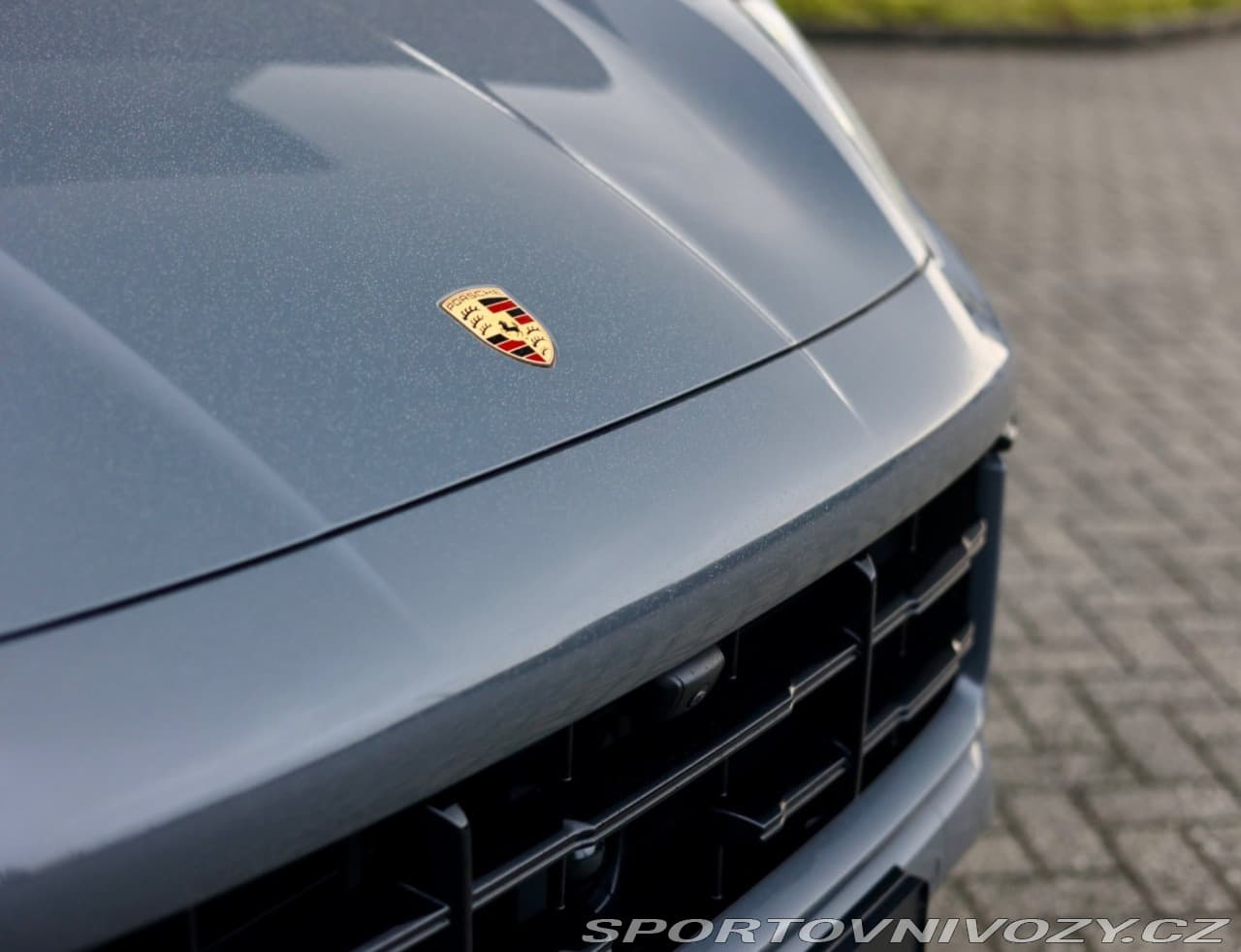 2025 Porsche Cayenne - 3