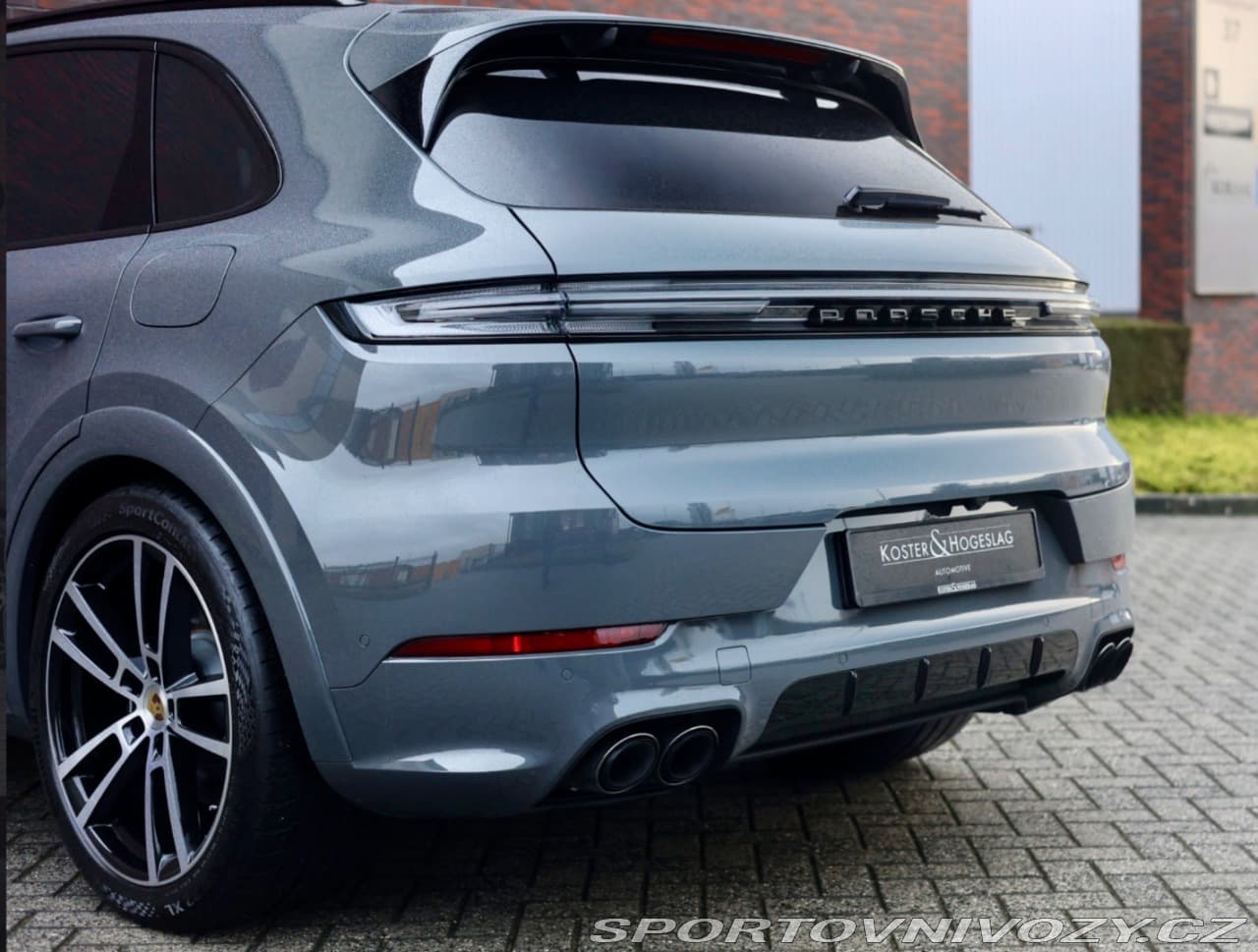 2025 Porsche Cayenne - 5