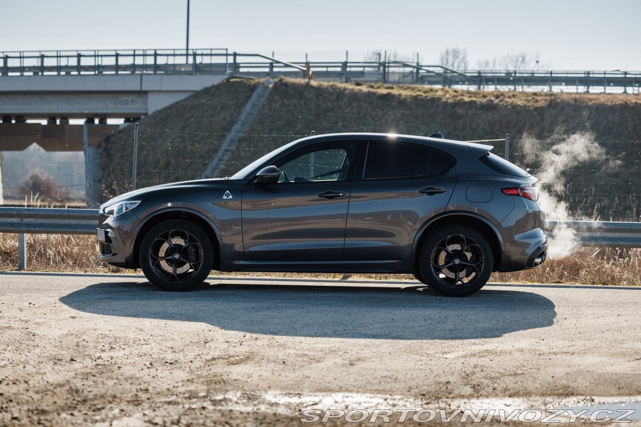 2018 Alfa Romeo Stelvio - 10