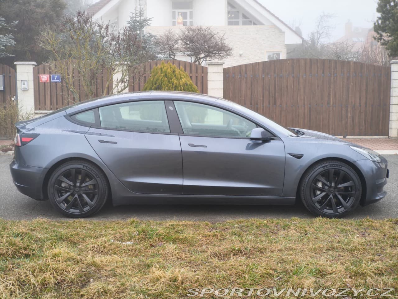 2020 Tesla Model 3 - 10