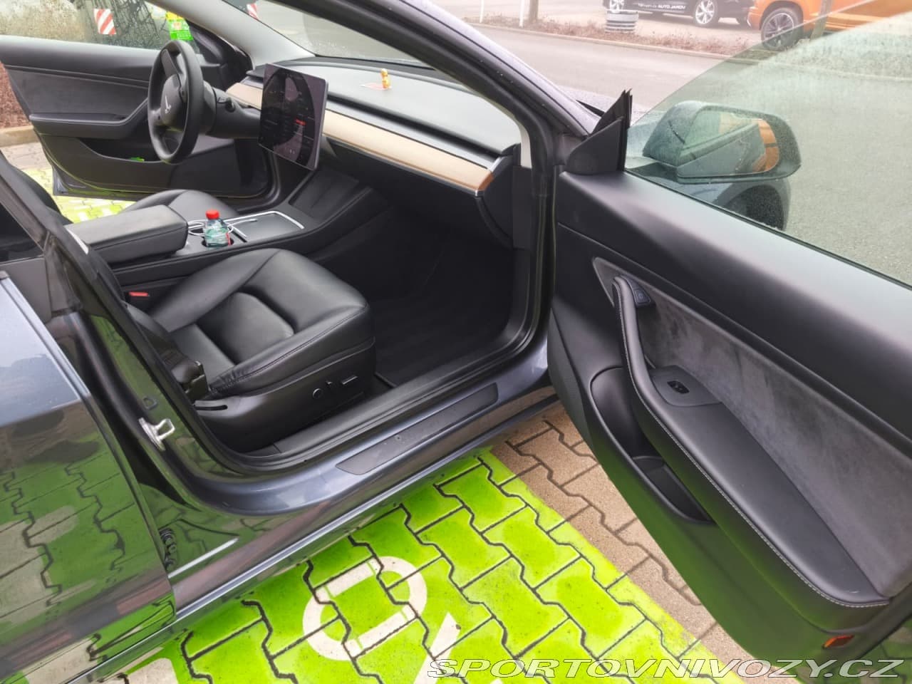 2020 Tesla Model 3 - 17