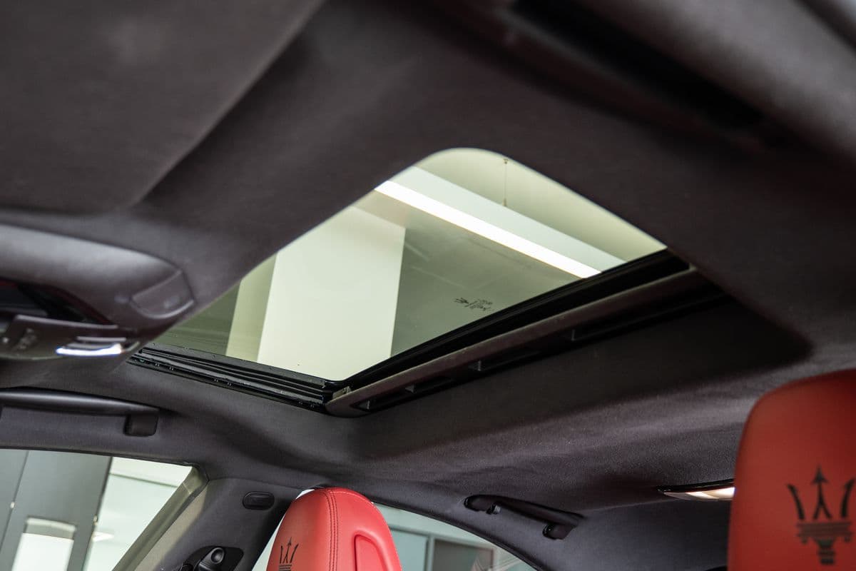 2019 Maserati Ghibli - 12