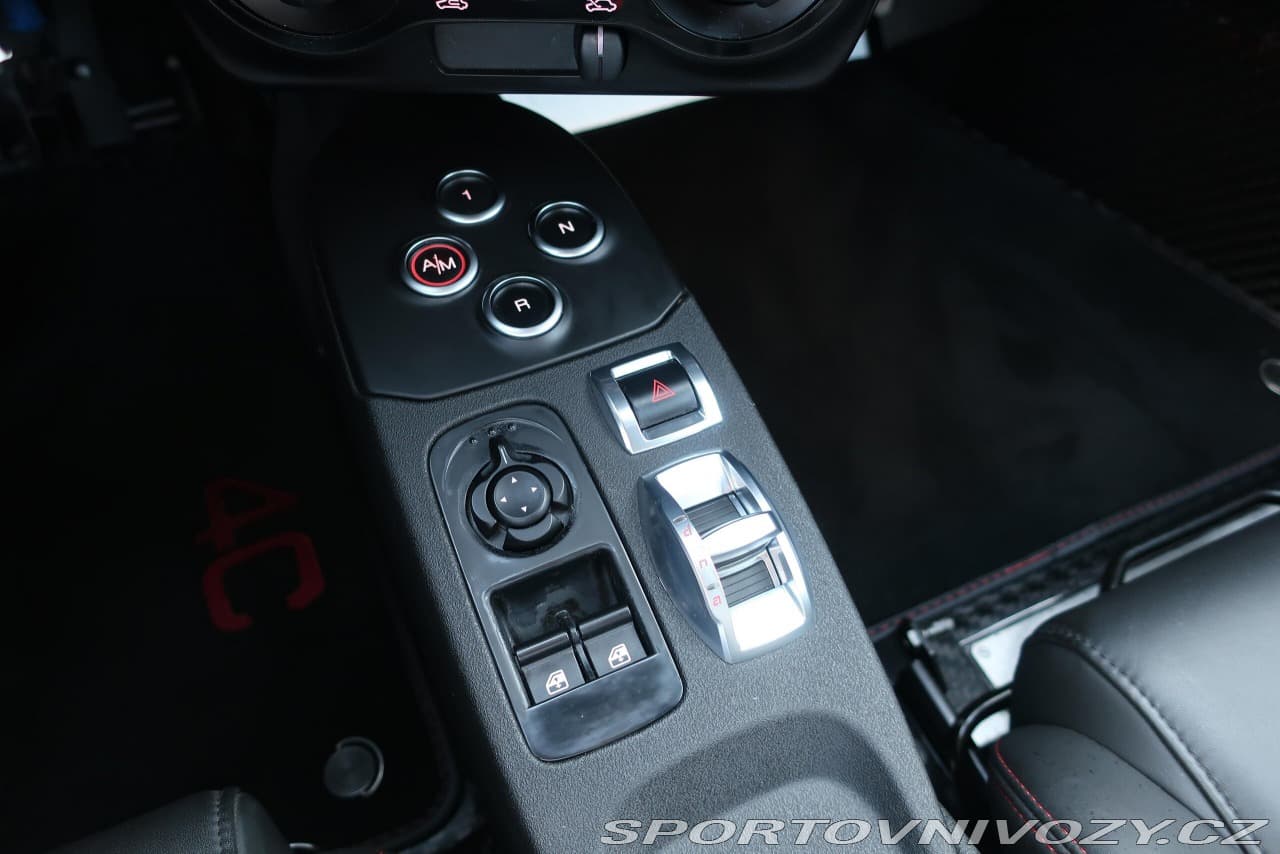 2015 Alfa Romeo 4c - 16